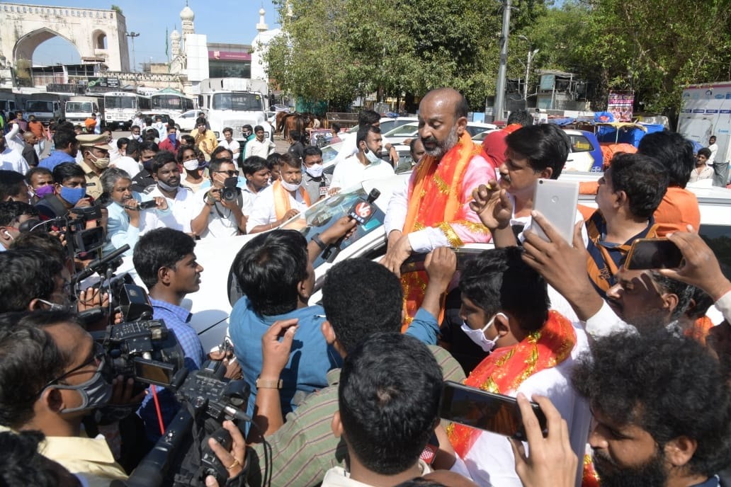 BJP cadre shouts Baharat Mata ki Jai slogans  at Charminar