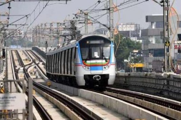 Heart transports first time in Metro Rail in Hyderabad