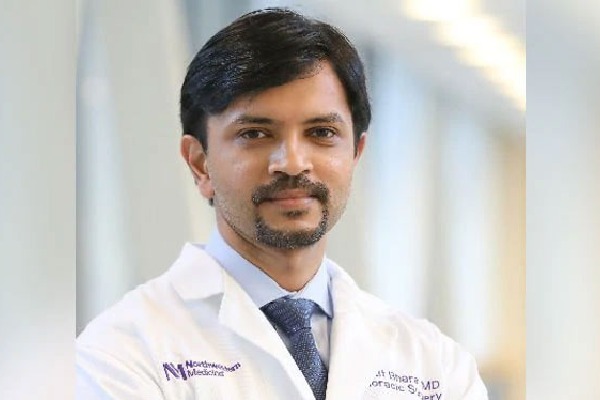 Indian Origin Doctor Performs 1st Lung Transplant In US 