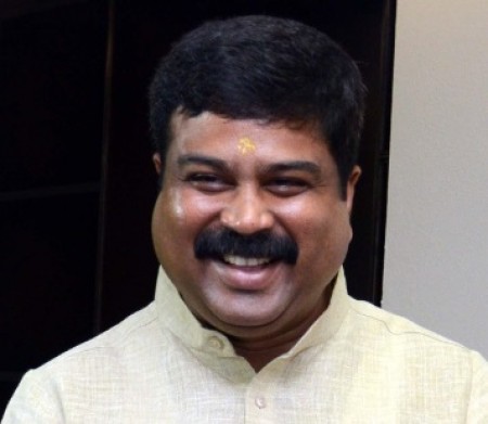 Entire world is looking towards India now : Union Minister Pradhan