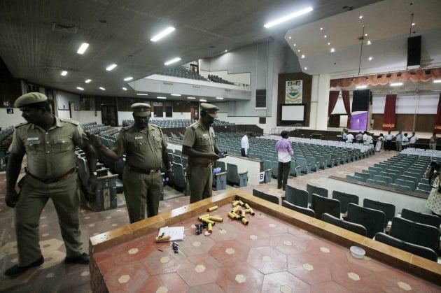 Security withdrawn at Madras Centenary Hall