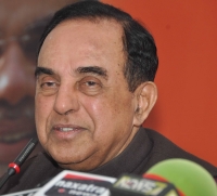 Why isn't Governor inviting Sasikala to form government: Swamy