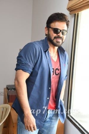 Venky forgets he is a ‘senior hero’!  