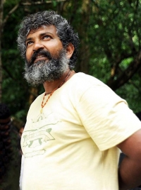 No Chiranjeevi voice-over in 'Baahubali 2', says Rajamouli