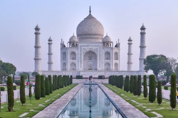 Close Taj Mahal till corona gets controlled requests Agra Mayor