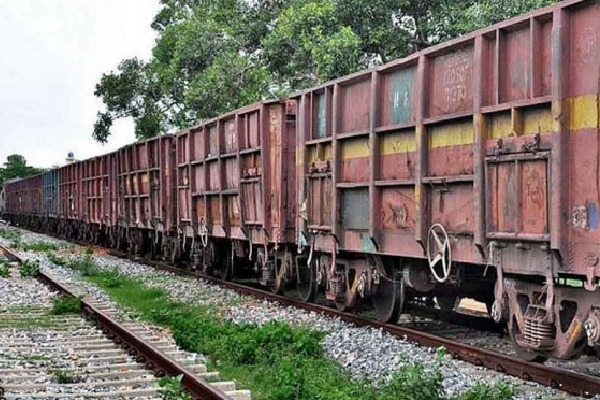 15 Migrents Dead in Train Accident in Maharashtra
