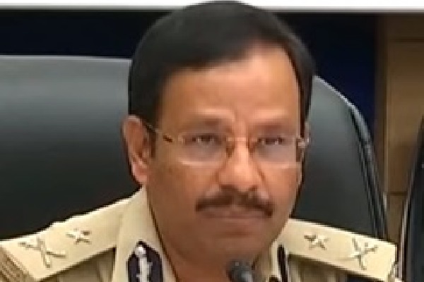 CP Sajjanar warns people in the wake of Lock Down