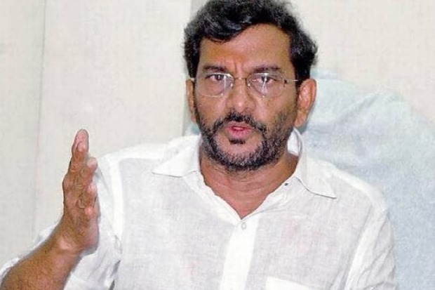 Somireddy chandramohanreddy criticises central and state governments
