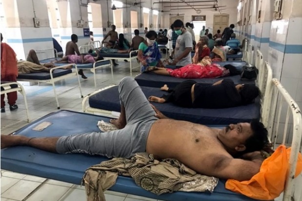 Vizag KGH Full With Chemicle Patients
