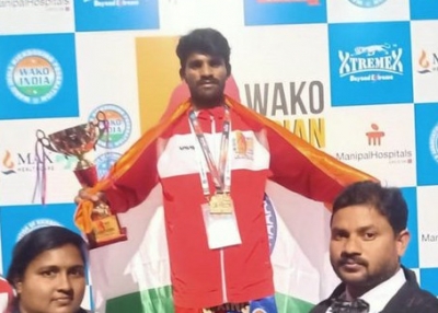Vijay Devarakonda helps budding kick boxer to win gold medal