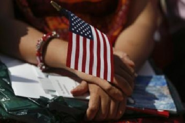  many Americans opt to stay on in india