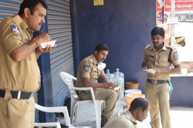Harish Rao Tweets Police Problums in Lockdown