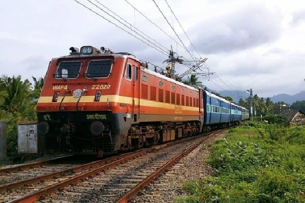 Second Special Train Started from Telangana