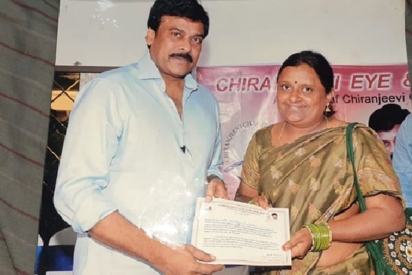 Megastar Chiranjeevi and Surekha made video call to talk with fan