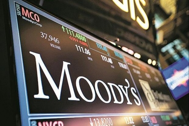 Moodys Slashes India Growth Estimates