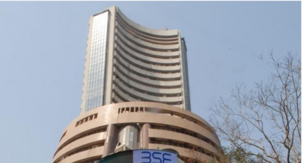 Sensex Plunges nearly 400 points