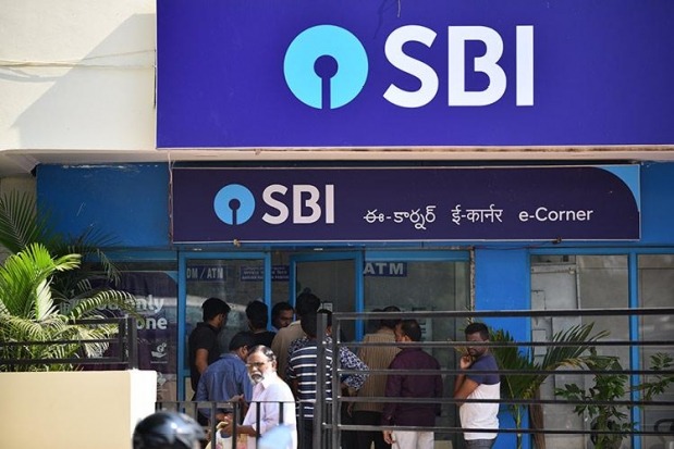 SBI Cuts Deposit Rate