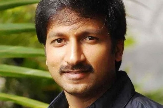 Actor Gopichand donates 10 lakh to CCC