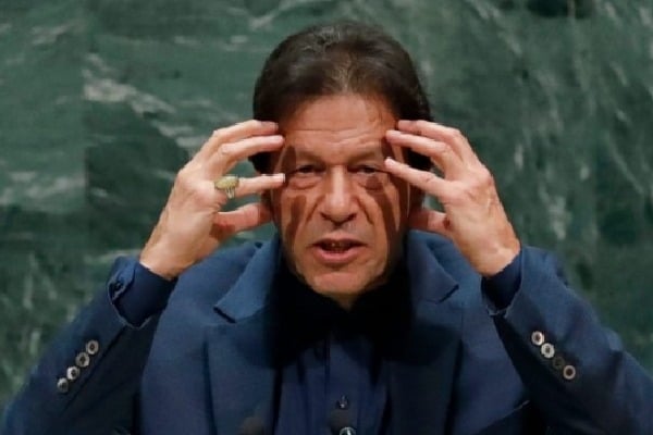 Pakistan PM Imran Khan goes into self isolation and undergoes COVID19 test 