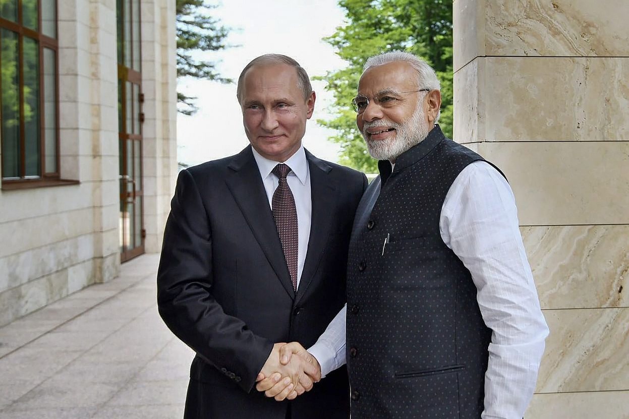 Putin Talks with Modi over Corona