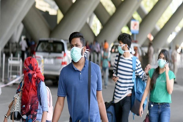 900 Quarantined After Delhi Doctor Tests Corona positive