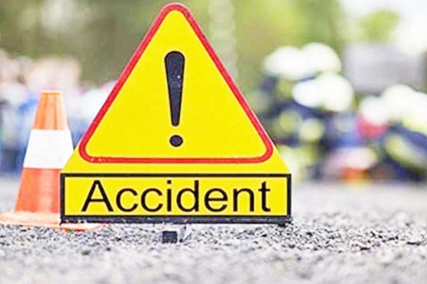 Two cars collided in Karnataka 13 people dead