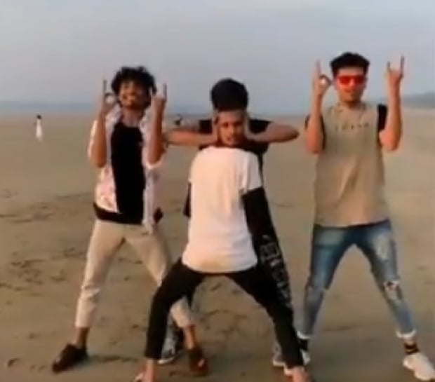 This Viral Dance Video Has A Twist In The End Thats Confusing Everyone