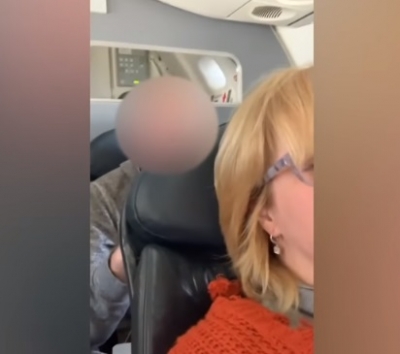 Man punches womans reclined seat in plane video goes viral
