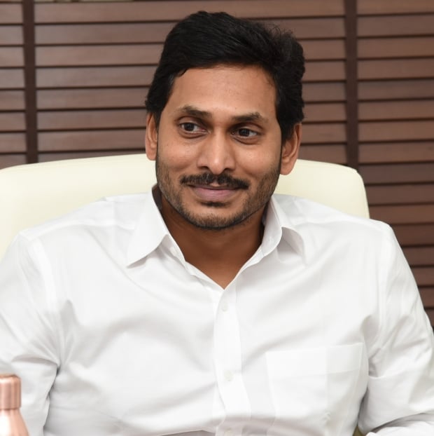 Jagan spends time with his party members