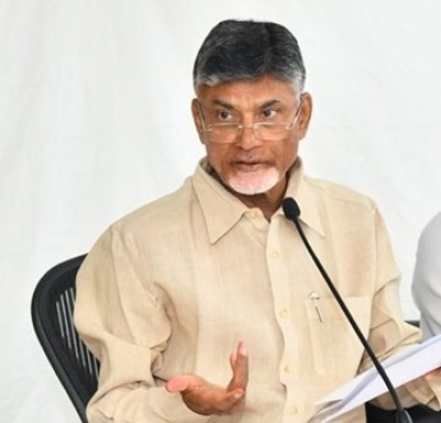  chandrababu says  Return of 1 lakh 80 thousand crores of rupees investments In AP is so painful
