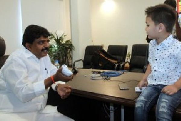 Andhra Pradesh A 4 year old boy Hemanth has donated his savings of Rs 971