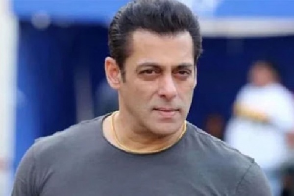 Salman Khan Delivers A Strong Message Against Those Who Pelted Stones On Doctors And Police