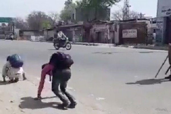 Uttar Pradesh Police Apology to Migrent Workers