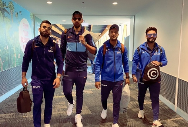 Ishant Sharma Mayank Agarwal Trolled For Posting Travel Picture After Heavy Defeat To New Zealand