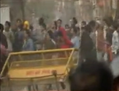 anti caa protesters in ups aligarh clash with police