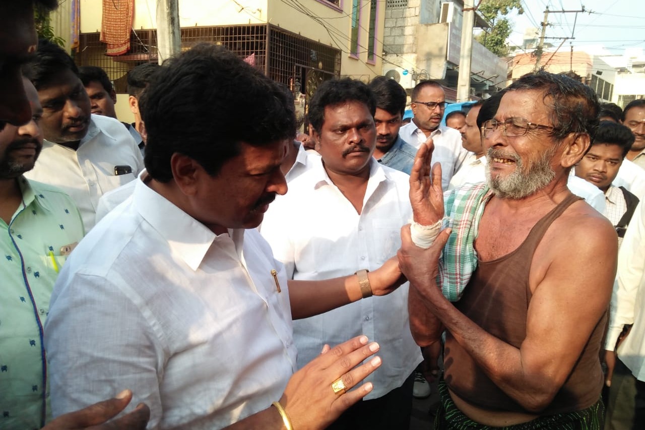 Minister Vellampalli criticises TDP Leaders