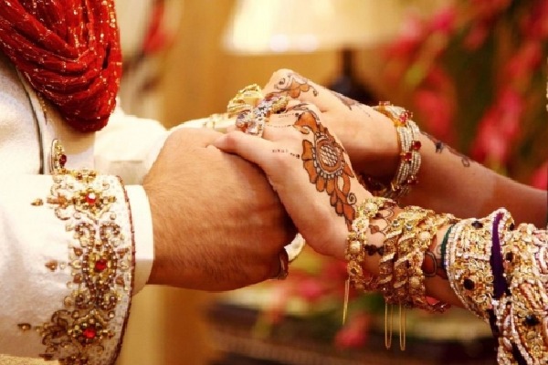 Marriage held in Hyderabad amid coronavirus fears