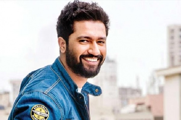 Vicky Koushal Requests Donot Spread Fake News on Him