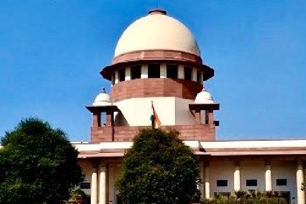  SC issues 24 hr notice to to Kamal Nath govt over floor test
