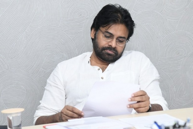 Pawan Kalyan questions AP Government on LG Polymers incident