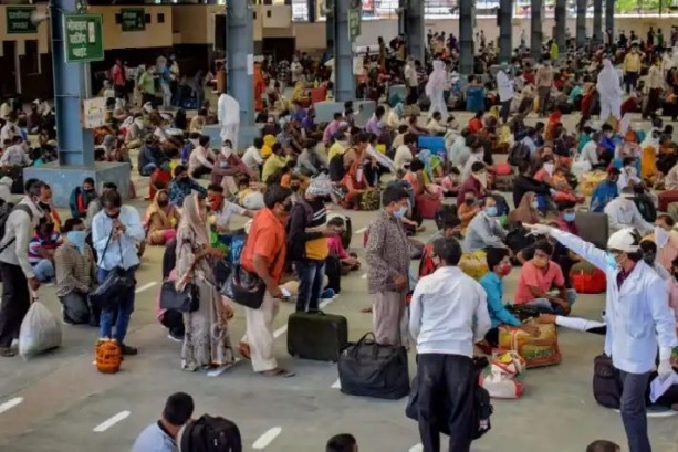 Migrants arrived Kurnool from Maharashtra