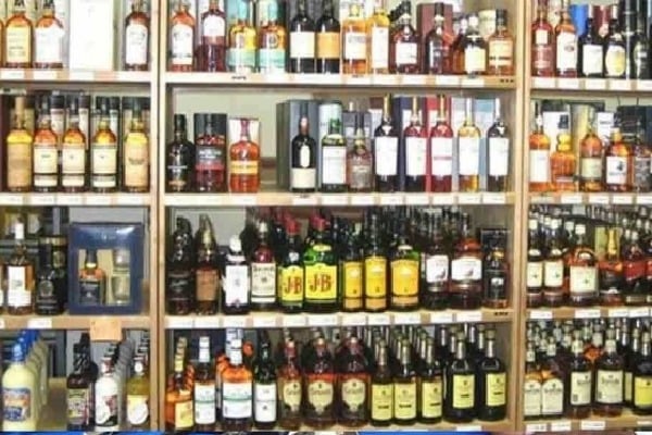 Rs 90 cr Fist day liquor sales in Telangana 