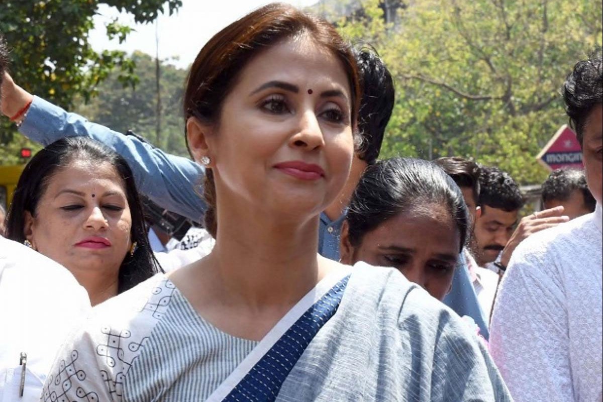 Urmila matondkar says she rejected mlc offer by congress