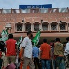 Bhawani Mandi: A railway station where trains stand in two states