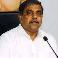 Sajjala comments on Chandrababu