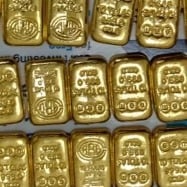 1.7 kg gold missing from Customs office godown; 4 booked