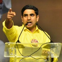 Lokesh Angry On Police Questions Over Stopping Amaravati Padayatra