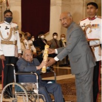 President Kovind presents 2021 Padma awards