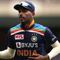 Unfortunately India doesn't have too many all-rounders in top-six: Shastri
