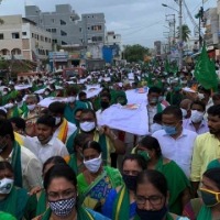 Amaravati farmers to continue protests